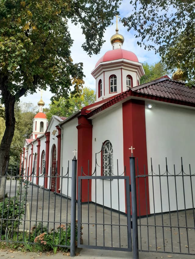 Храм великомученика и целителя Пантелеимона