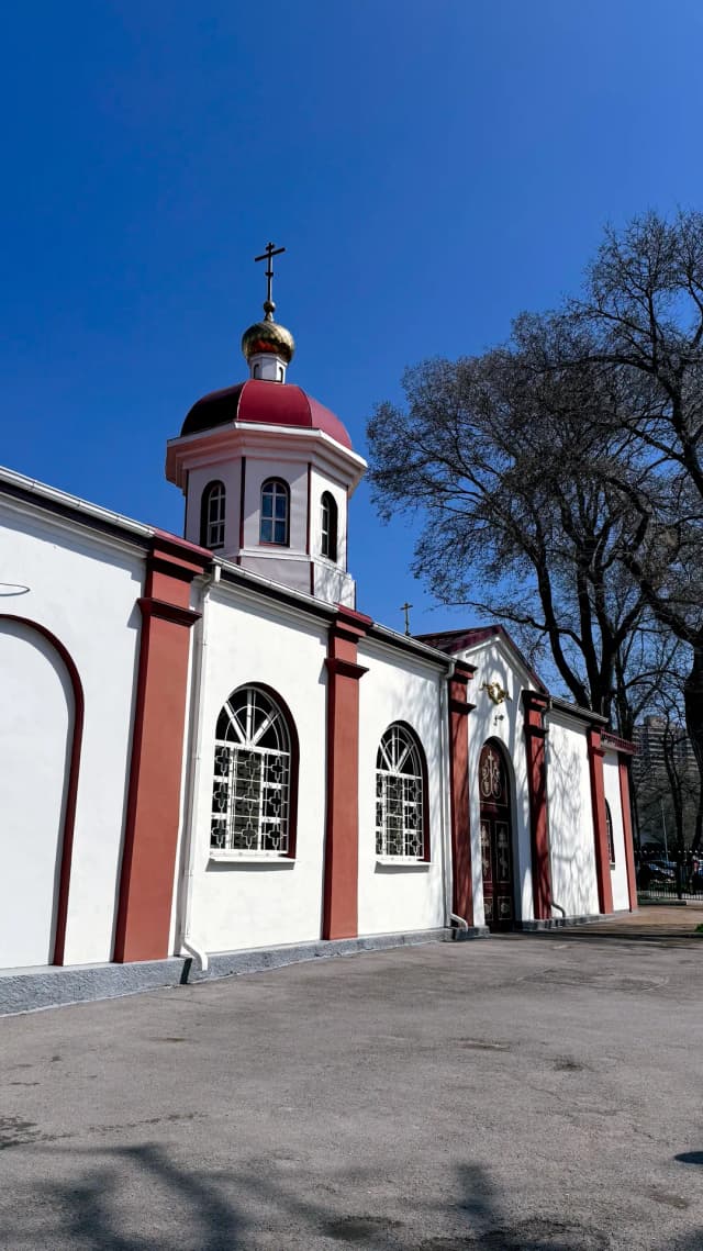 Храм великомученика и целителя Пантелеимона