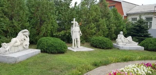 Таганрогский художественный музей, скульптурный дворик