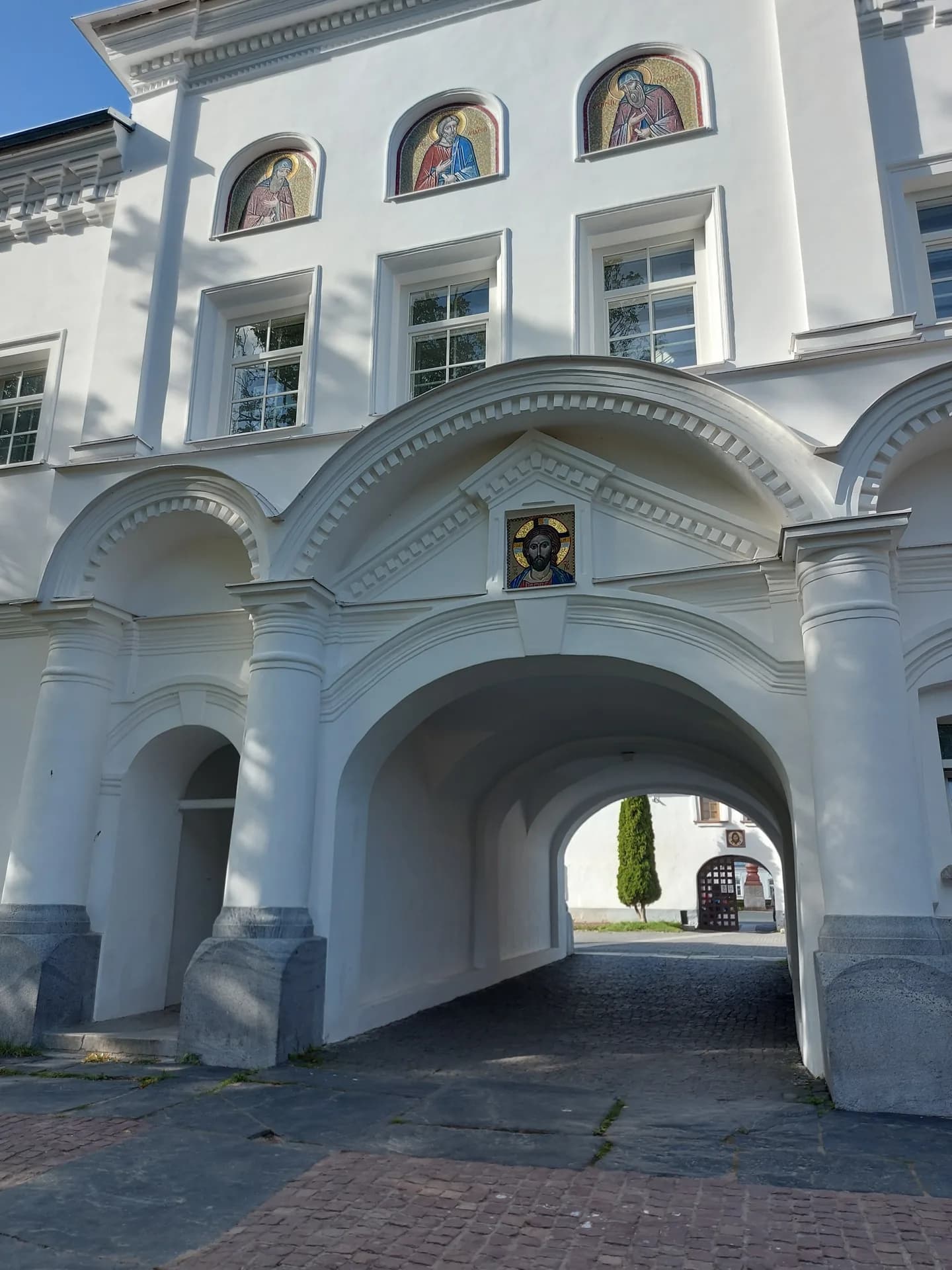 Исторические Святые врата