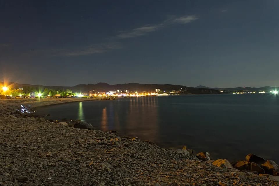 Лермонтово — вид с моря