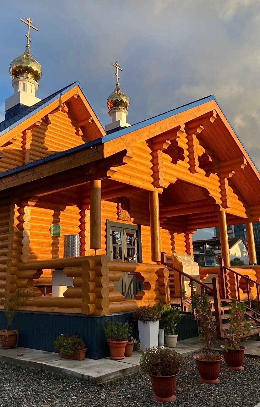 Церковь Введения ВО храм Пресвятой Богородицы с храмом святителя Григория, просветителя Великой Армении