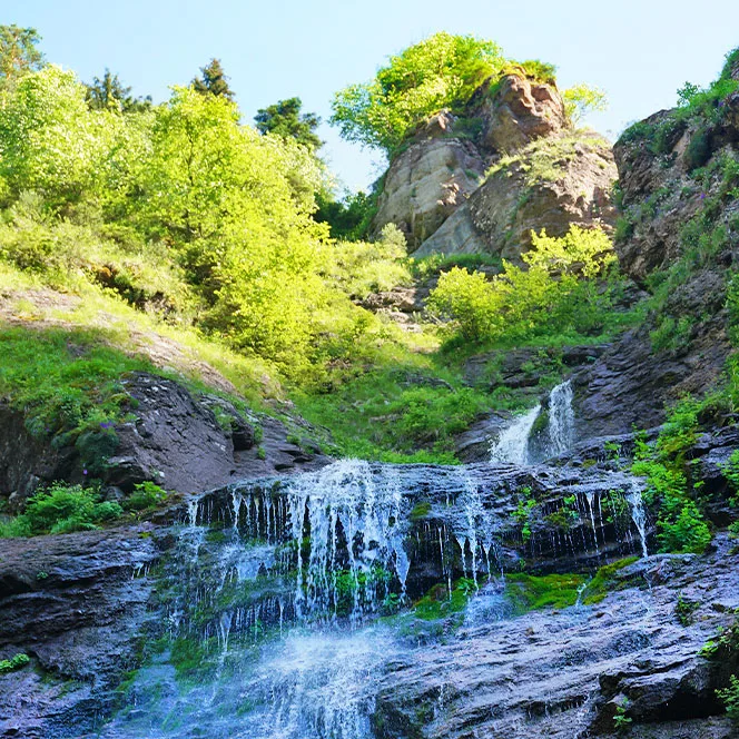 Казачий водопад — фото изнутри