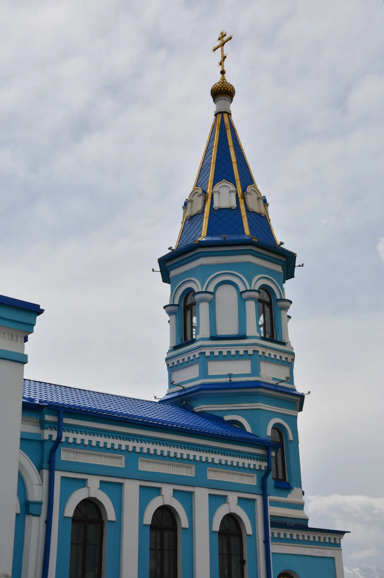 Храм Рождества Пресвятой Богородицы (Осетинская церковь) — окрестности