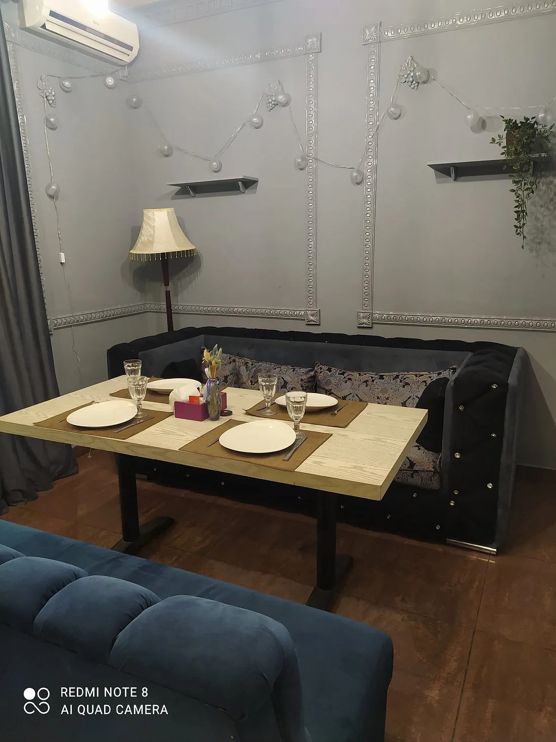 Lounge cafe Vinograd