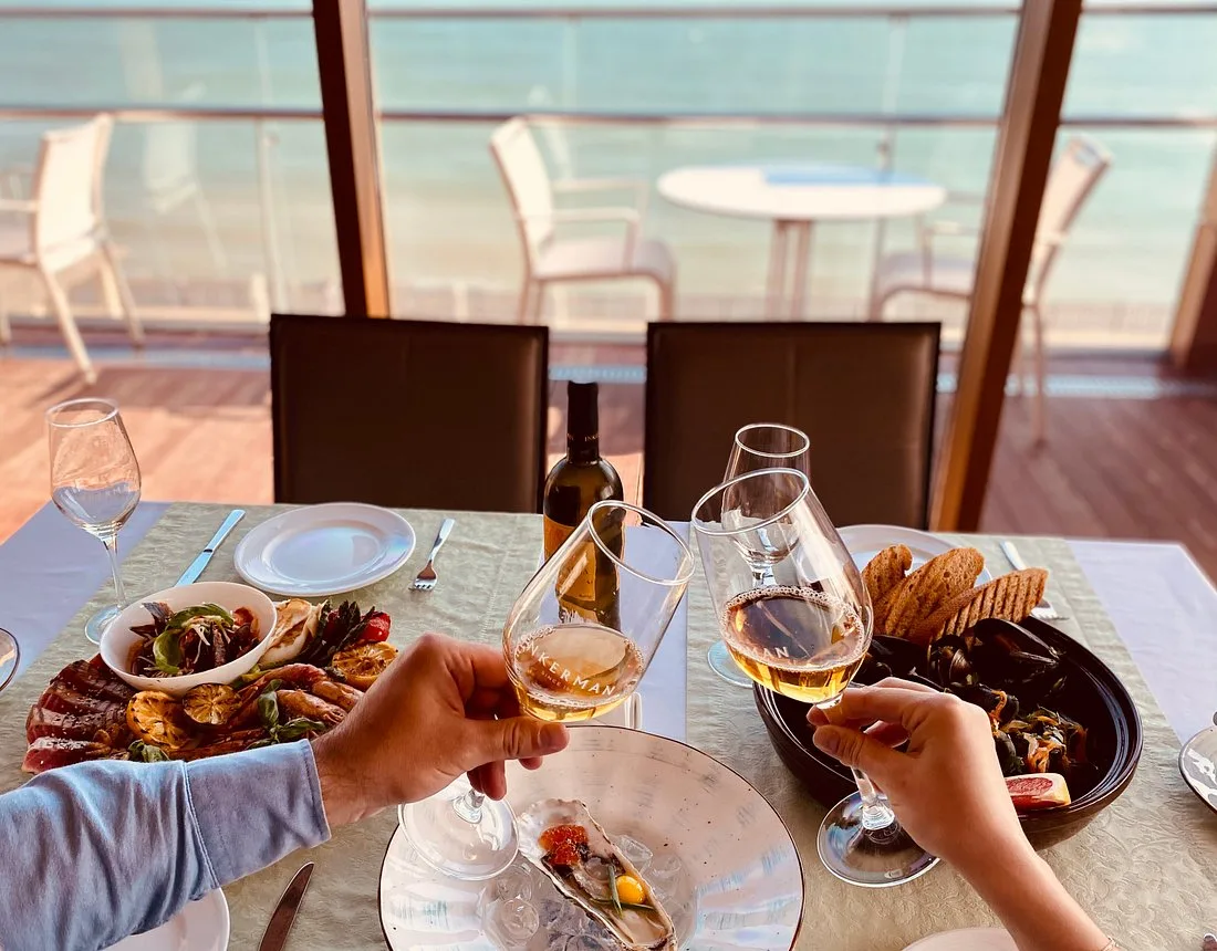 Oblaka Restaurant
