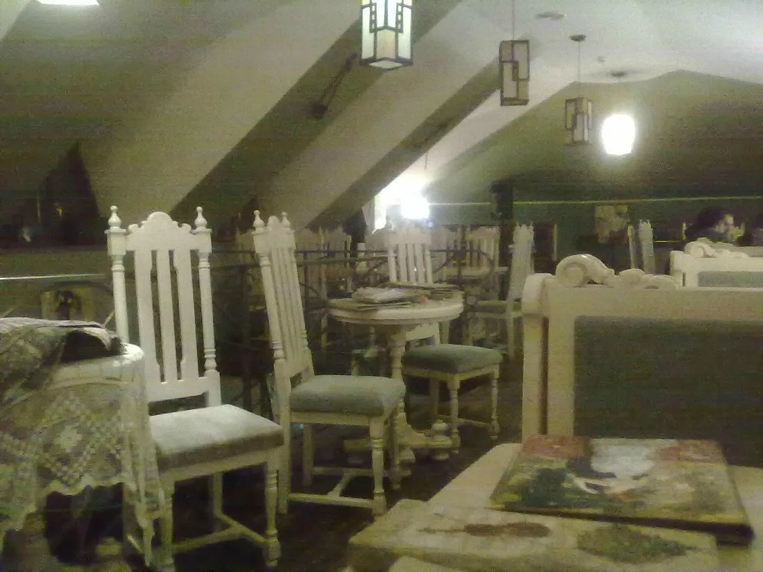 Антресоль
