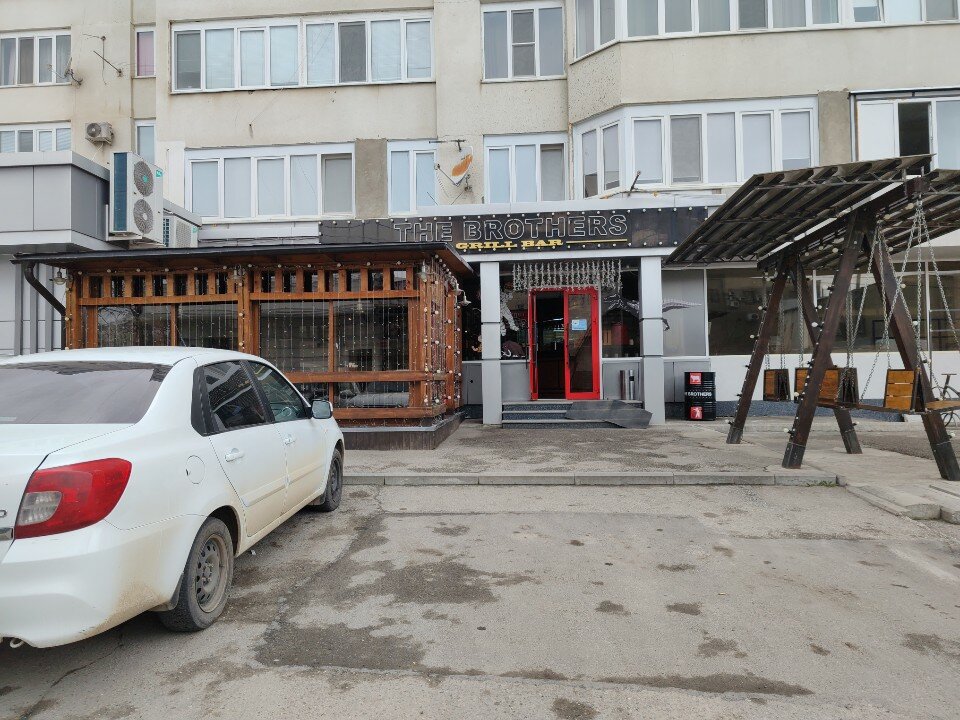 The Brothers grill bar