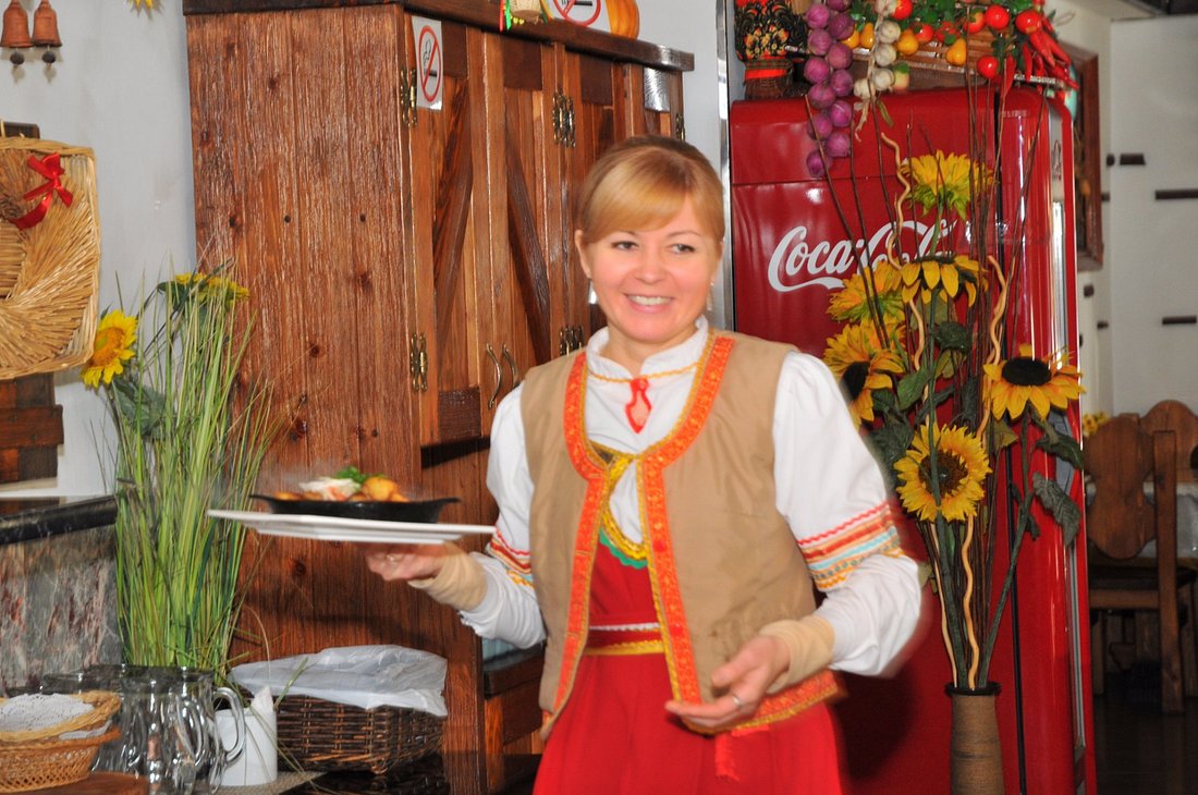 Пузатая Хата