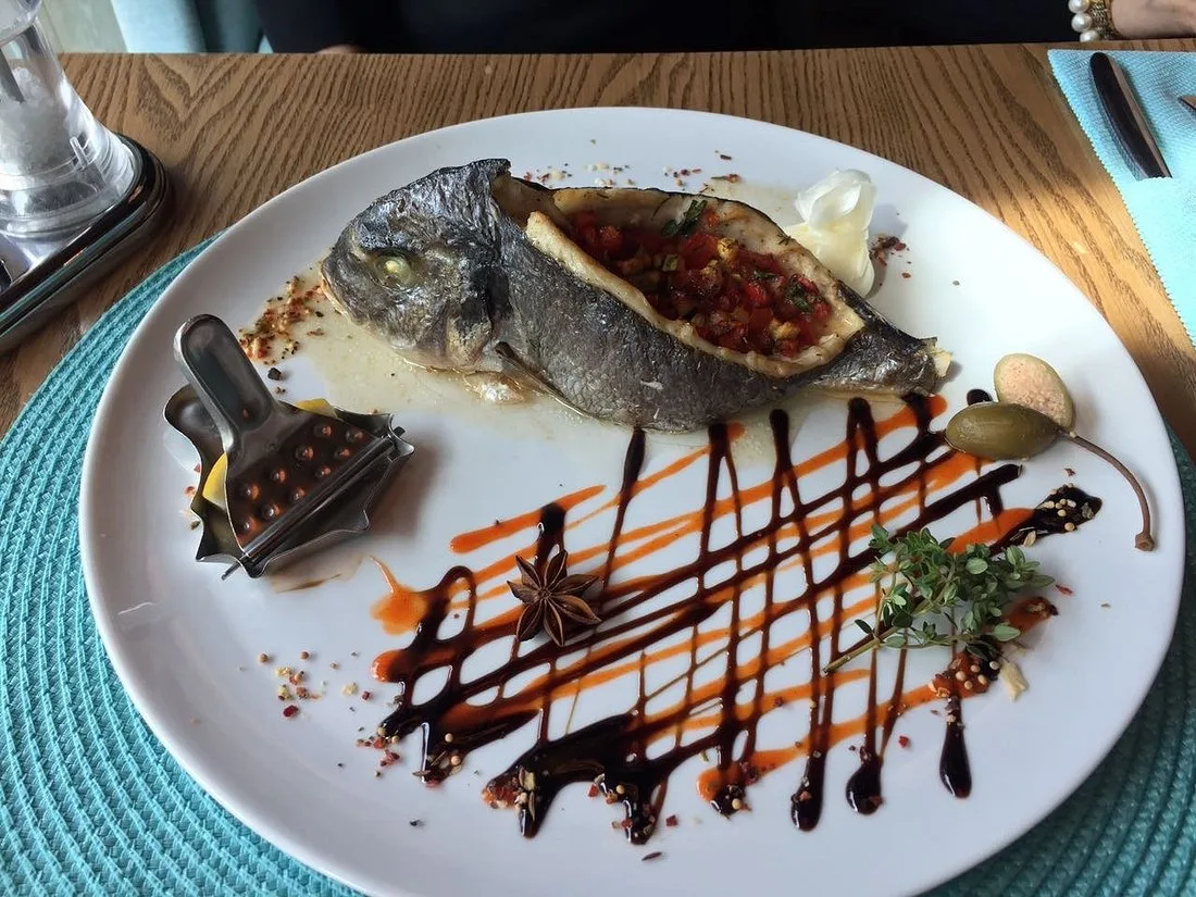 Baton Restaurant and Coffee Shop